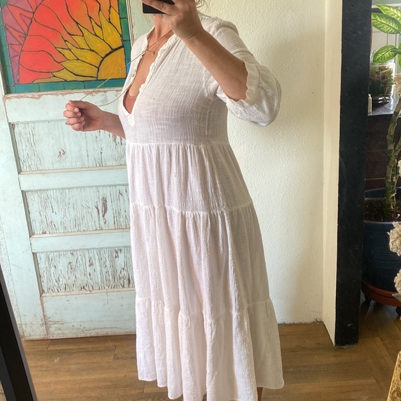 Sugar Candy Mountain white linen summer dress - Picture 4 of 10